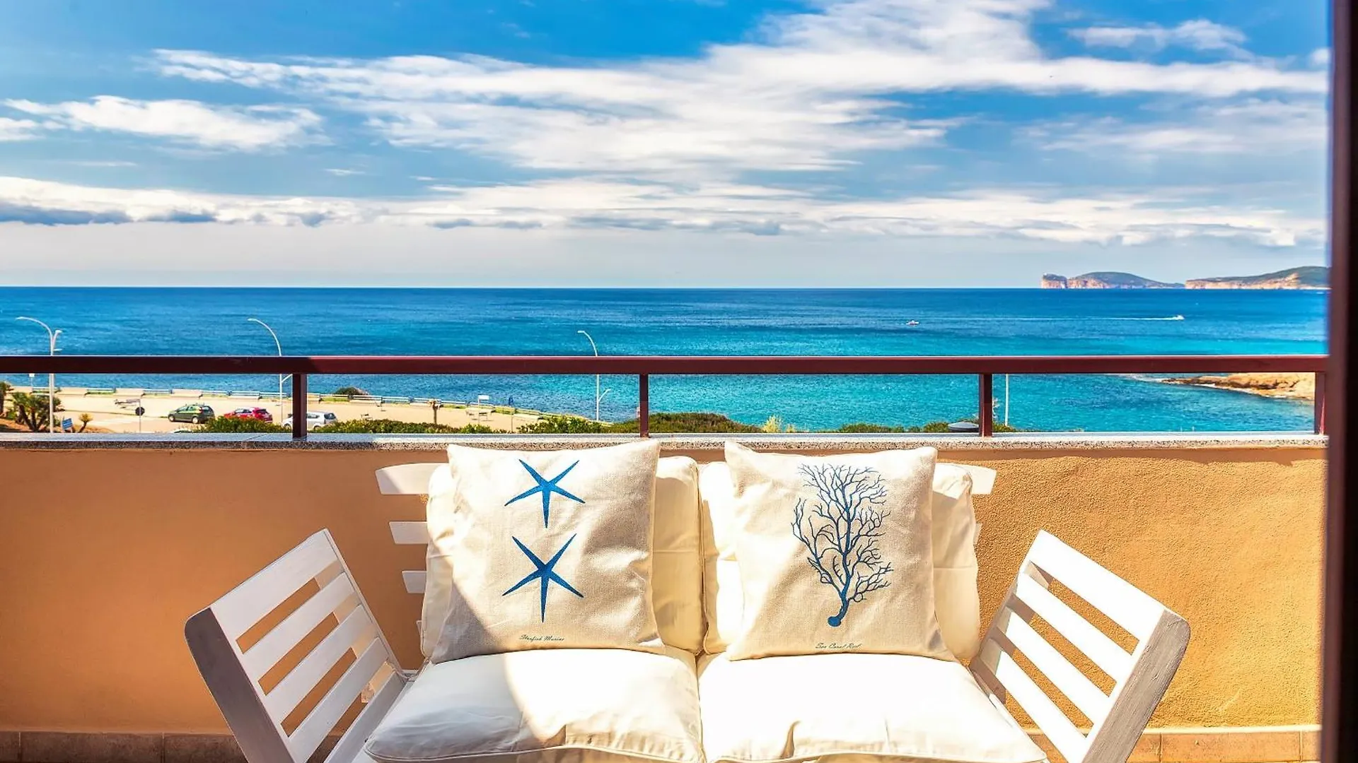 Clicksardegna Attic Vittoria With Terrace Facing The Sea And Parking Space Alghero Lägenhet