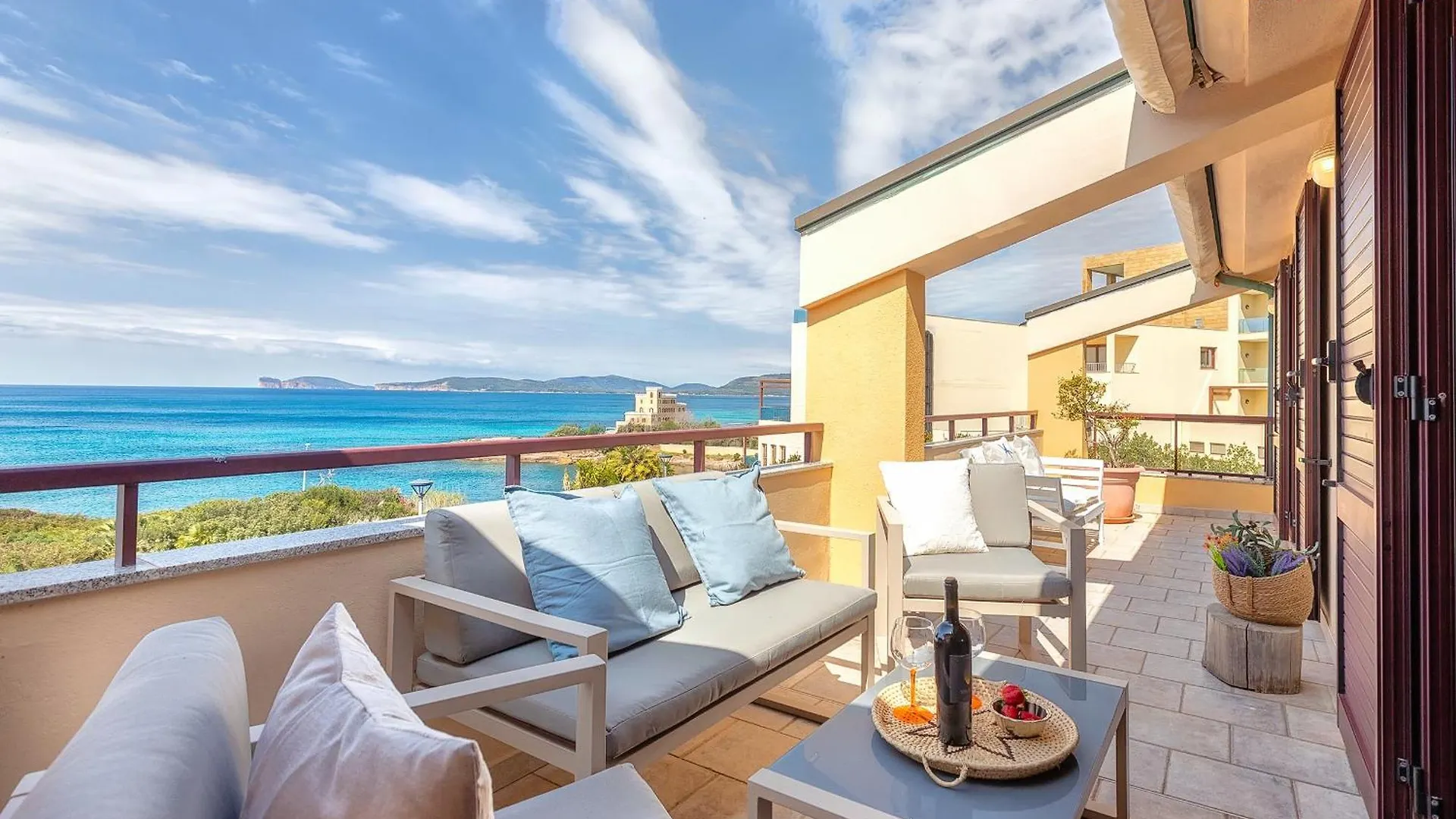 Clicksardegna Attic Vittoria With Terrace Facing The Sea And Parking Space Alghero